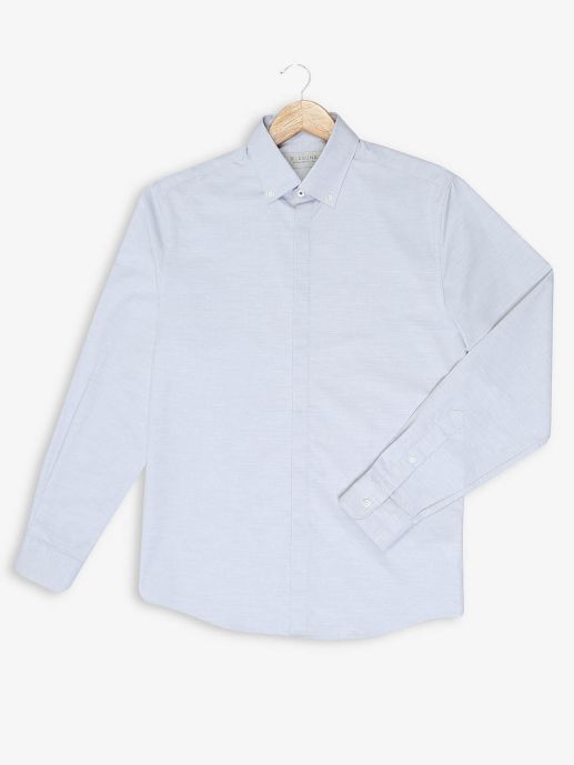 Regular full sleeve sport shirt with spread collar